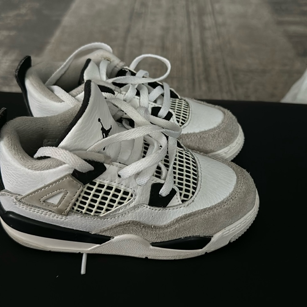 Size 10c toddler authentic might not have original box